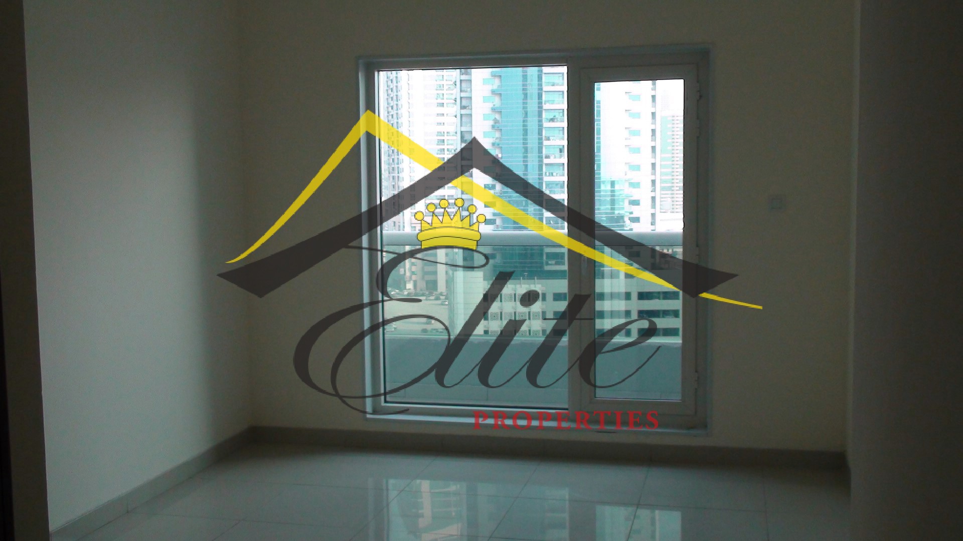 Villa for sale on Jumeirah Beach in Dubai